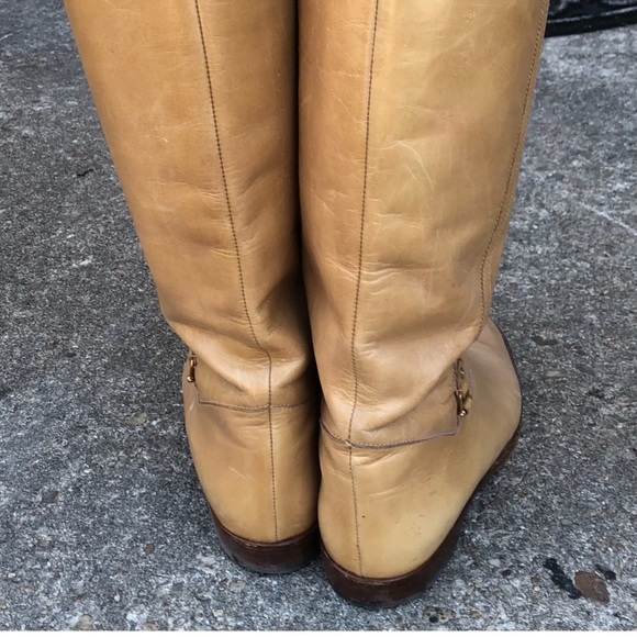 Vintage Gucci Boots - Picture 4 of 11